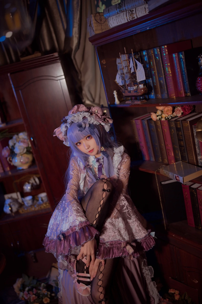 《帕秋莉睡衣》｜花柒Hana · 13张写真