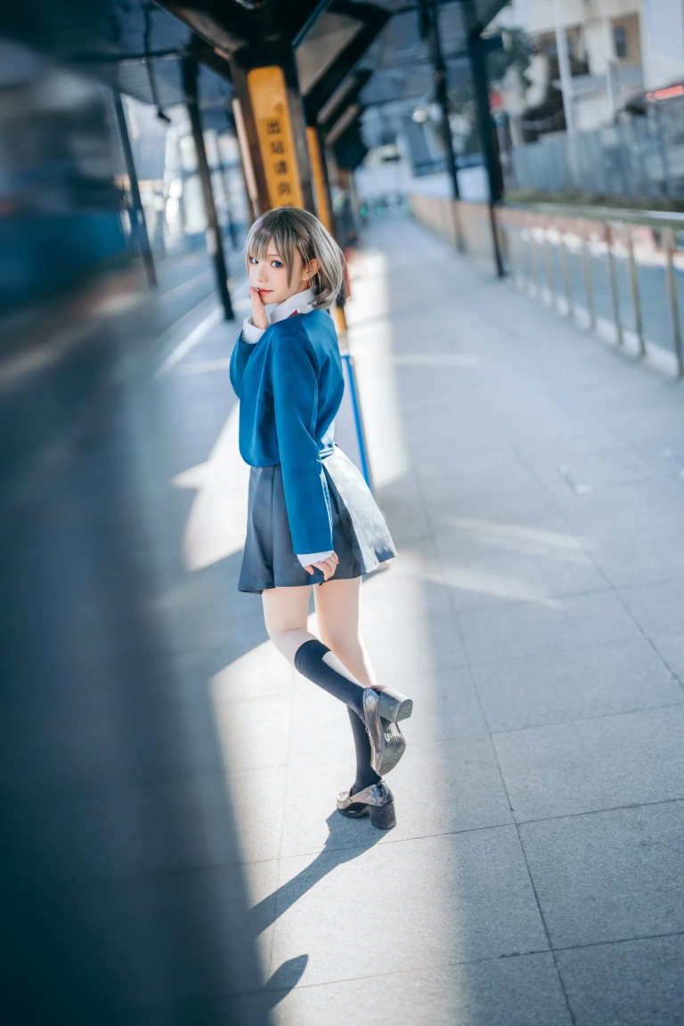 《唐可可校服》｜花柒Hana · 15张写真