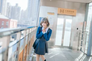 《唐可可校服》｜花柒Hana · 15张写真