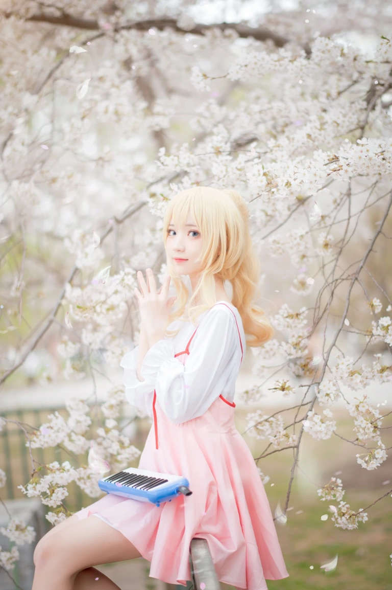 《宫园熏粉裙》｜花柒Hana · 9张写真