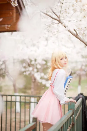 《宫园熏粉裙》｜花柒Hana · 9张写真
