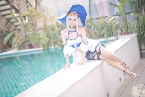 《斯卡蒂泳装》｜花柒Hana · 17张写真