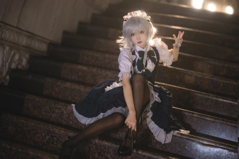 《星雨咲夜女仆》｜花柒Hana · 9张写真