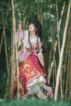 《蓬莱山辉夜》｜花柒Hana · 11张写真