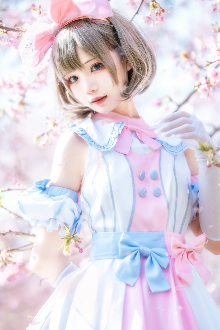 《唐可可打歌服》｜花柒Hana · 9张写真