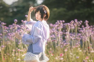 《马鞭草》｜花柒Hana · 15张写真