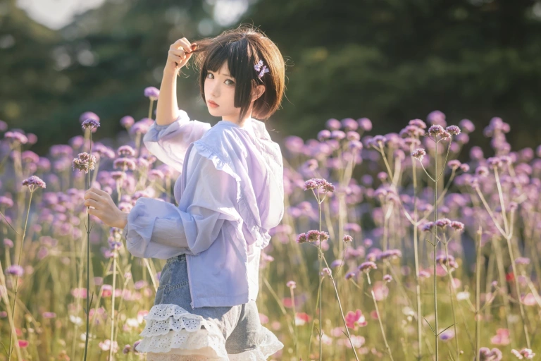 《马鞭草》｜花柒Hana · 15张写真