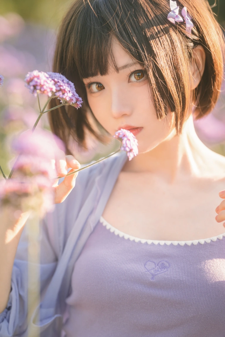 《马鞭草》｜花柒Hana · 15张写真