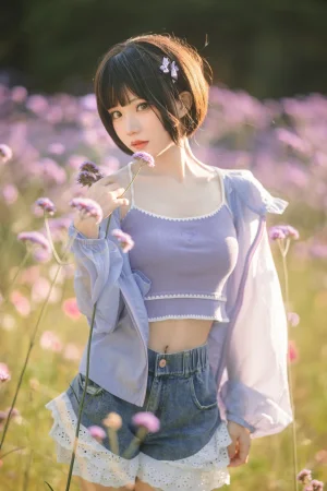 《马鞭草》｜花柒Hana · 15张写真