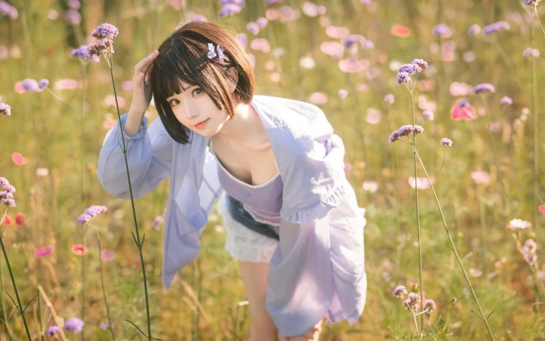 《马鞭草》｜花柒Hana · 15张写真
