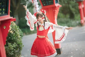 《森森仙短款灵梦》｜花柒Hana · 15张写真