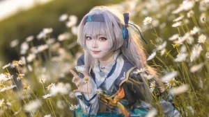 《崩坏 星穹铁道 流萤》｜花柒Hana · 18张写真