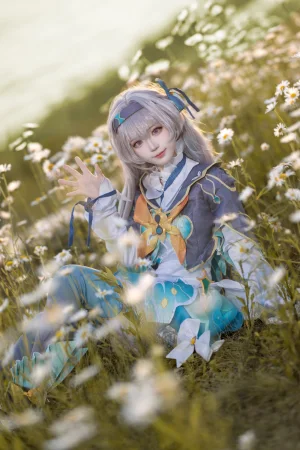 《崩坏 星穹铁道 流萤》｜花柒Hana · 18张写真