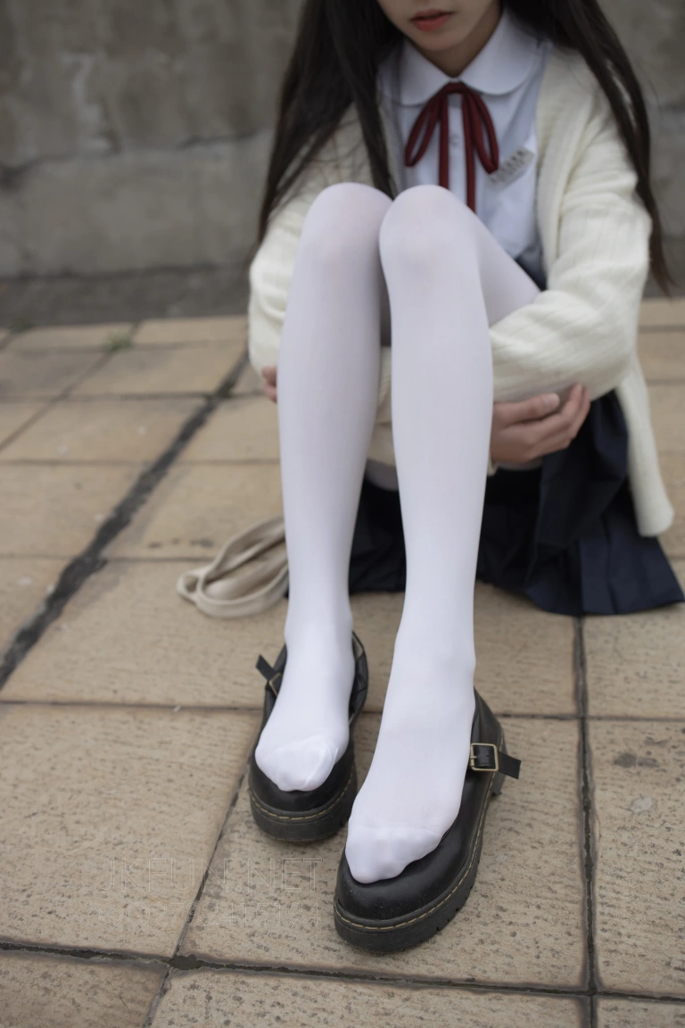 《JKFUN-001 甜米》｜森萝财团 · 104张写真、1 个视频