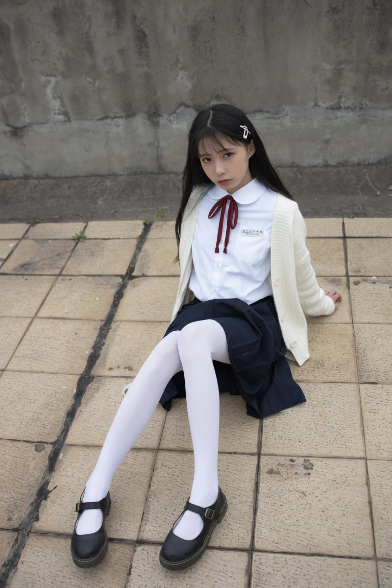 《JKFUN-001 甜米》｜森萝财团 · 104张写真、1 个视频