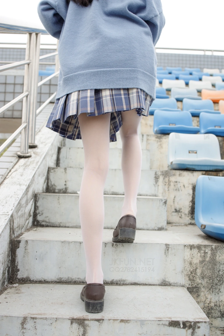 《JKFUN-003 甜米》｜森萝财团 · 150张写真、1 个视频