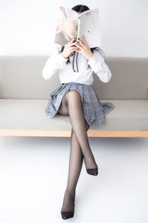 《JKFUN-016 黑丝 小夜》｜森萝财团 · 80张写真、1 个视频