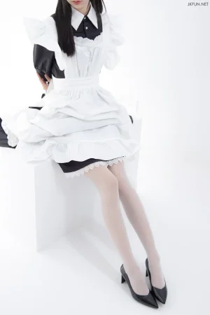 《JKFUN-017 15D超薄白丝 小梓》｜森萝财团 · 127张写真、1 个视频