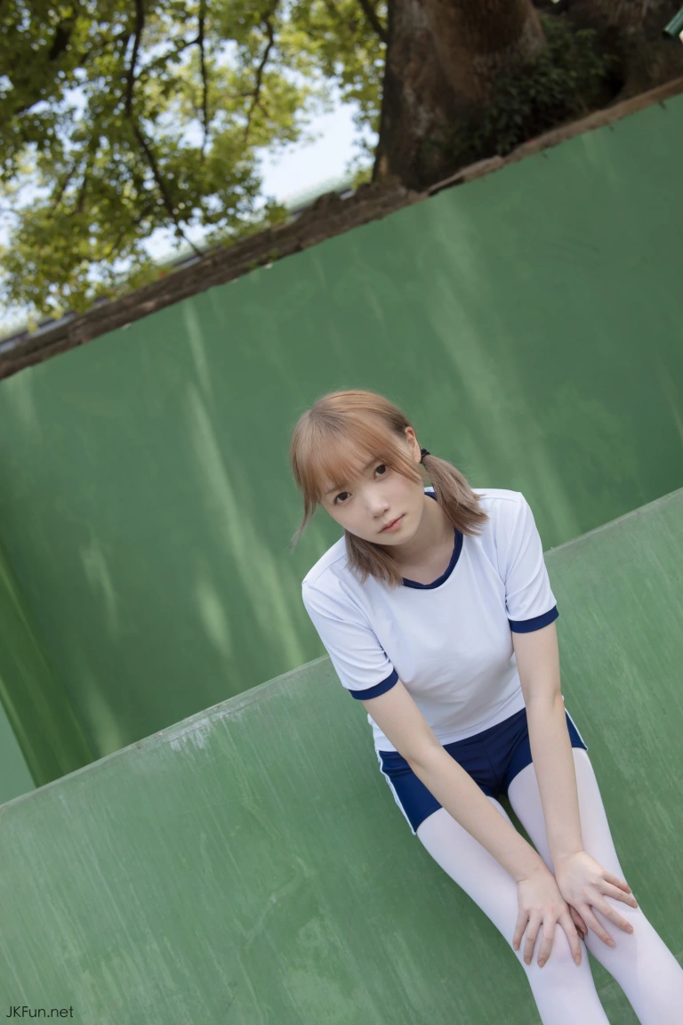 《JKFUN-019 《外景体操服》 80D白丝 Aika》｜森萝财团 · 139张写真、1 个视频