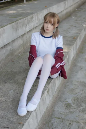 《JKFUN-019 《外景体操服》 80D白丝 Aika》｜森萝财团 · 139张写真、1 个视频