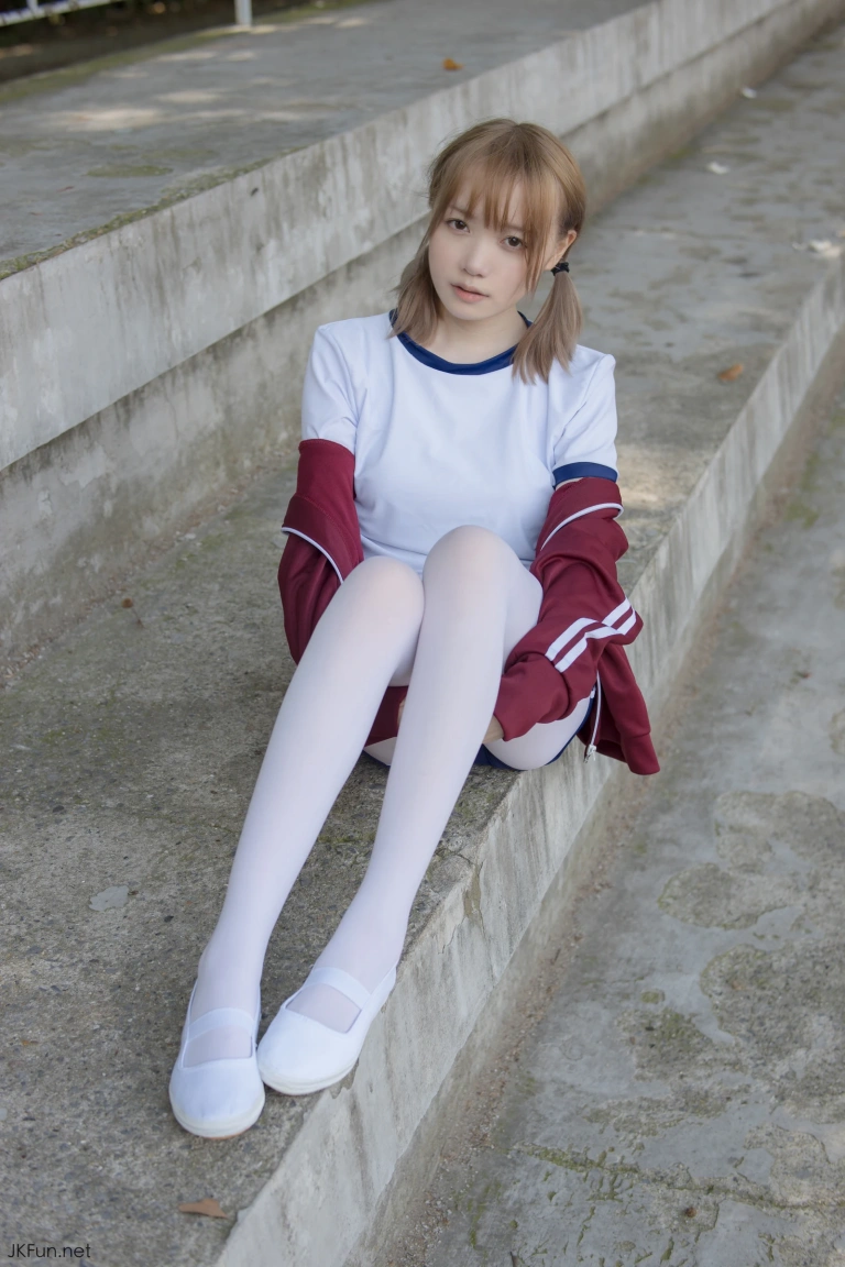 《JKFUN-019 《外景体操服》 80D白丝 Aika》｜森萝财团 · 139张写真、1 个视频