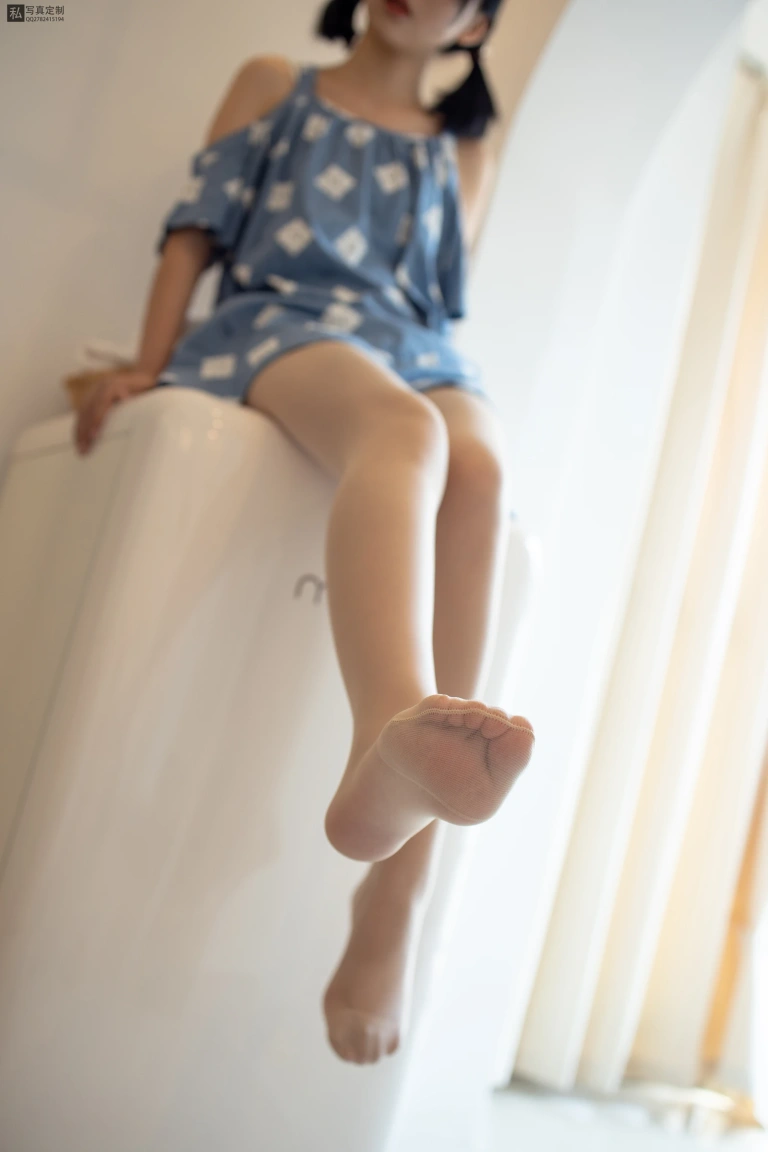 《JKFUN-022 15D肉丝》｜森萝财团 · 106张写真、1 个视频