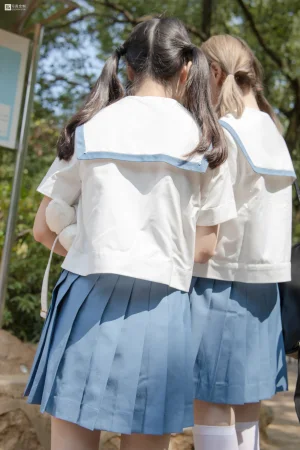 《JKFUN-025 《两女一ZOO》 80D白丝过膝袜 默陌&Aika》｜森萝财团 · 93张写真