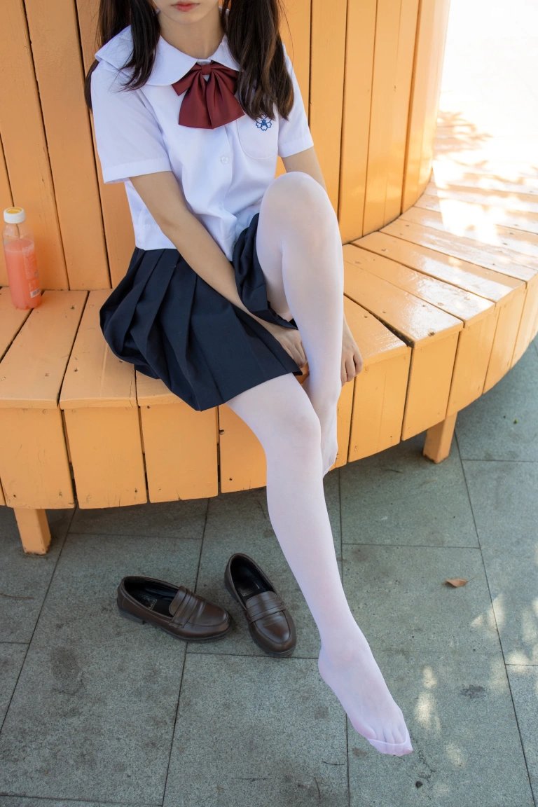 《JKFUN-026 《雪糕游乐园》 15D白丝 默陌》｜森萝财团 · 75张写真、1 个视频