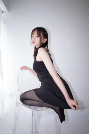 《JKFUN-058 《黑涩现实》Aika》｜森萝财团 · 117张写真、1 个视频