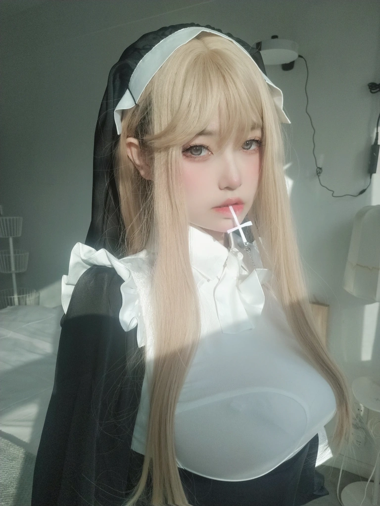 《修女》｜女主K · 80张写真