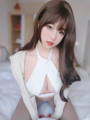 《瑜伽服》｜女主K · 102张写真