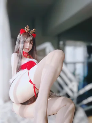 《圣诞麋鹿》｜女主K · 100张写真、1 个视频