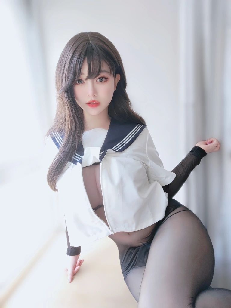 《性感水手服妹妹》｜女主K · 23张写真