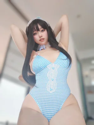 《蓝色泳装女仆》｜女主K · 94张写真