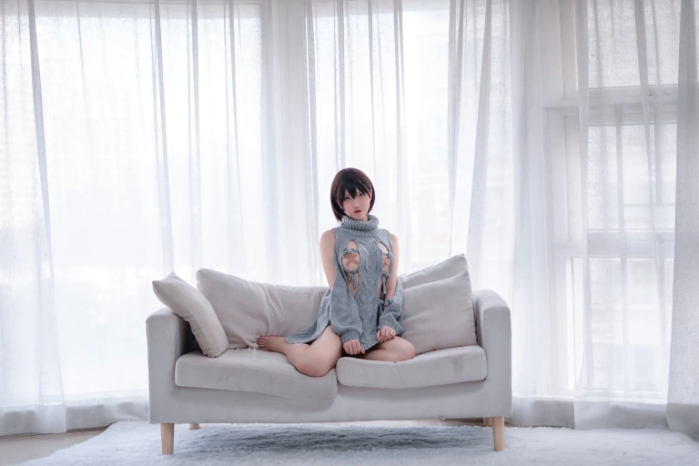 《露背毛衣》｜阿薰kaOri · 20张写真