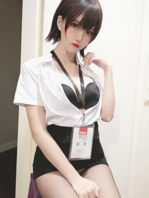 《黑丝OL》｜阿薰kaOri · 45张写真