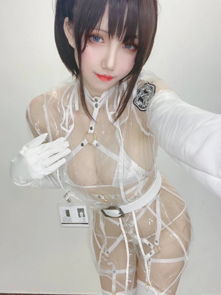 《黑暗王朝透明护士》｜阿薰kaOri · 24张写真