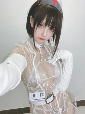 《黑暗王朝透明护士》｜阿薰kaOri · 24张写真