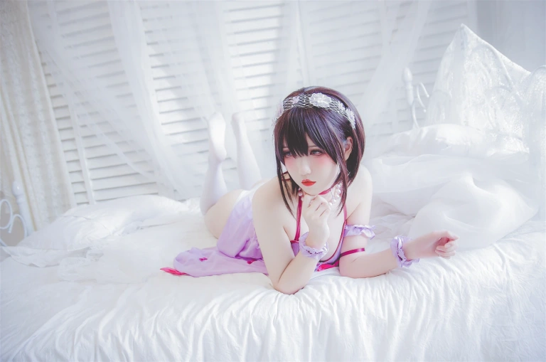 《加藤惠睡衣》｜阿薰kaOri · 15张写真