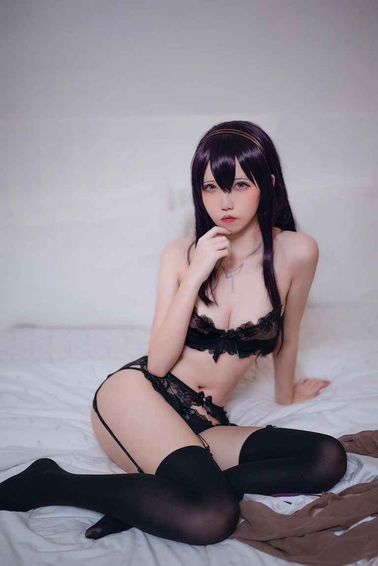 《学姐礼服+内衣》｜阿薰kaOri · 33张写真