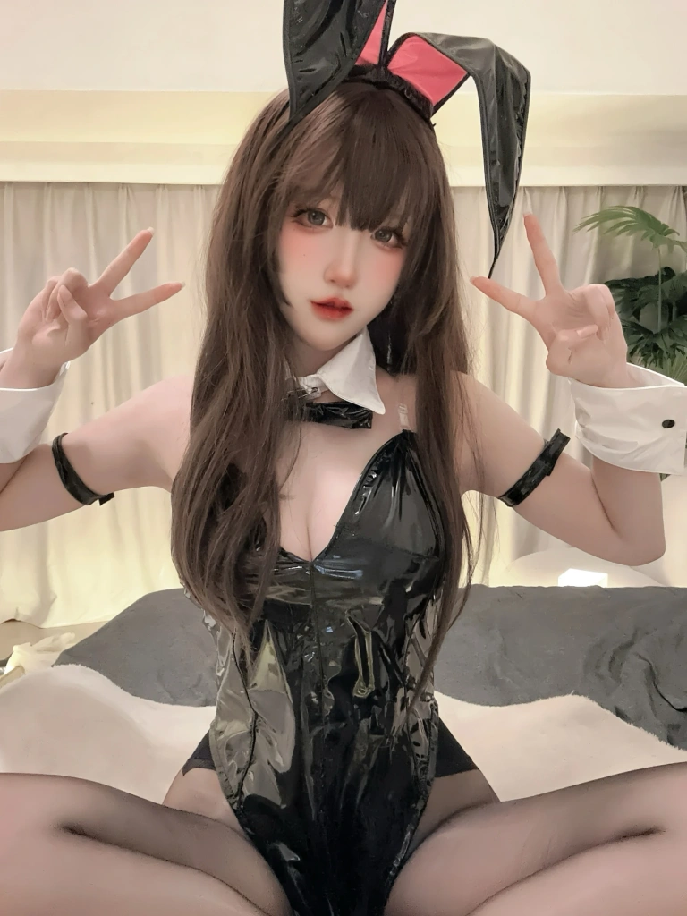 《兔女郎》｜阿薰kaOri · 46张写真、5 个视频