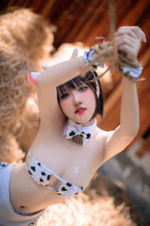 《小薰喝牛奶》｜阿薰kaOri · 57张写真