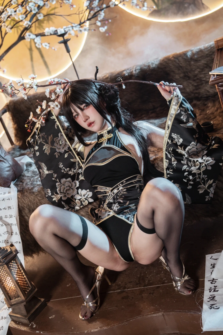 《如烟》｜阿薰kaOri · 111张写真、11 个视频