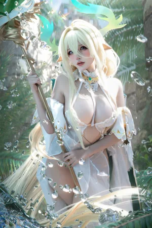 《碧蓝航线 金狮》｜阿薰kaOri · 269张写真、6 个视频