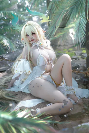 《碧蓝航线 金狮》｜阿薰kaOri · 269张写真、6 个视频