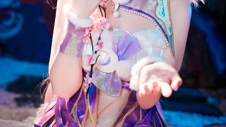 《永劫无间·殷紫萍》｜阿薰kaOri · 61张写真、1 个视频