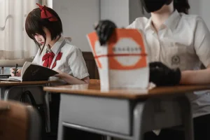 《堕落学院》｜阿薰kaOri · 150张写真、14 个视频