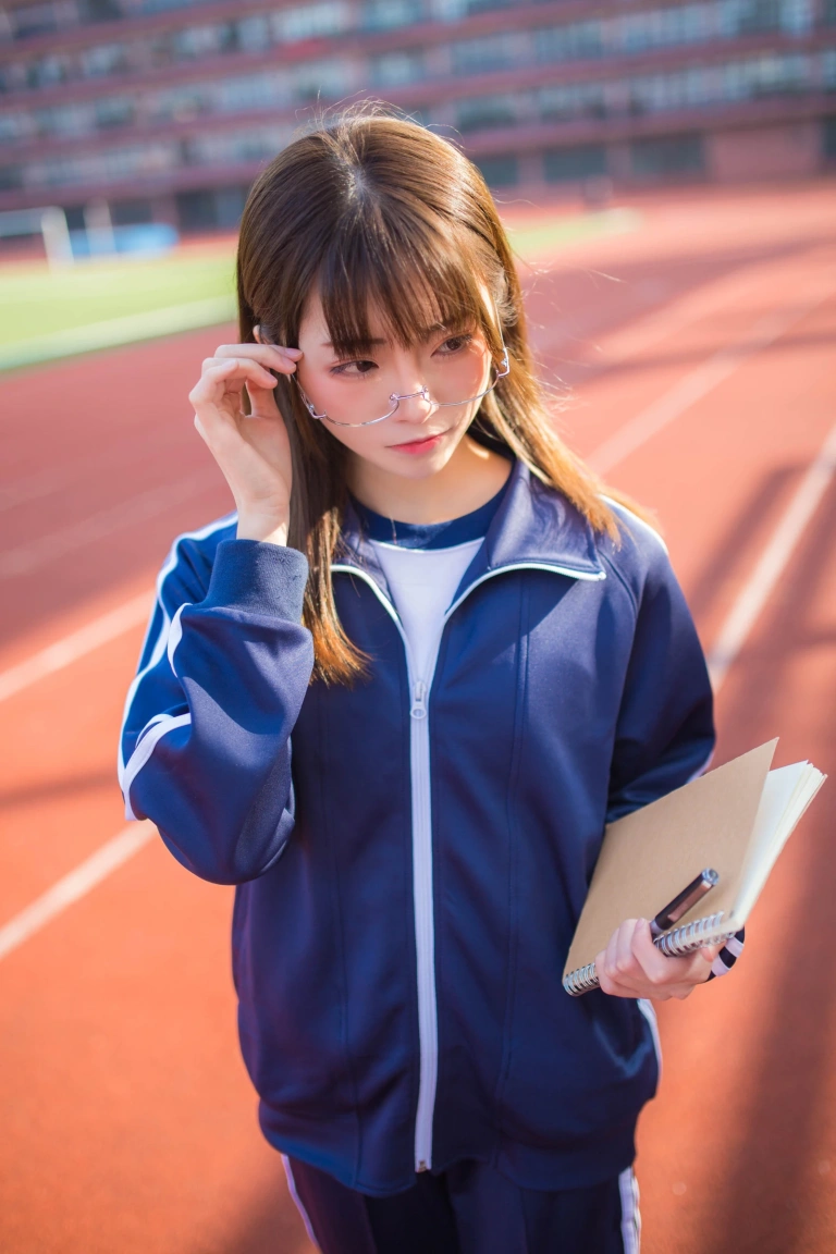 《运动服女孩1》｜Kitaro_绮太郎 · 13张写真