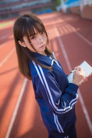 《运动服女孩1》｜Kitaro_绮太郎 · 13张写真