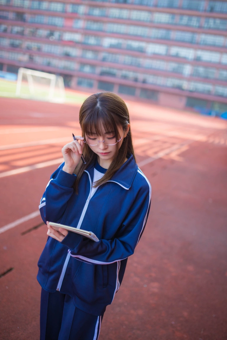 《运动服女孩1》｜Kitaro_绮太郎 · 13张写真